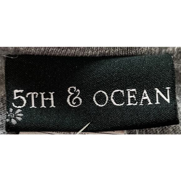 Chicago Bulls Women's V-Neck Long Sleeve Shirt by 5th & Ocean Size M - Picture 4 of 8